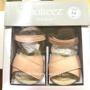 Robeez baby girl shoes 3-6 months